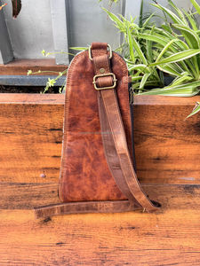 Sac à bandoulière pour l'extérieur en cuir de vachette, sac de poitrine à bandoulière unique en cuir véritable personnalisé pour le cyclisme et le sport, pour unisexe - Product Image 3