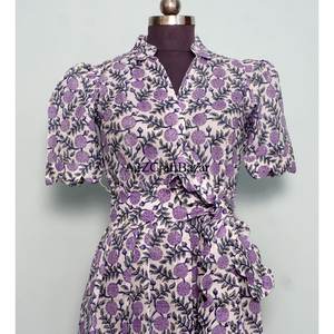 Robe midi florale Kangura pour femme, 100 % coton écologique, style Kangura, col en V, manches courtes, boutons décoratifs, lavable. - Product Image 4