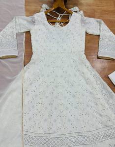 Robe Anarkali en coton blanc avec broderie, longueur au sol, tenue traditionnelle indienne et pakistanaise pour mariage, coupe classique pour femme - Product Image 4