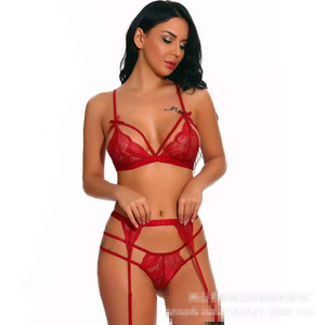 Ensemble de lingerie sexy blanc en dentelle avec soutien-gorge triangle à bretelles et string, sans armatures et sans doublure, pour femme - Product Image 4