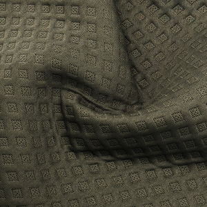 Tissu matelassé en POLYESTER RECYCLÉ personnalisé et tendance pour vêtements de golf - Product Image 5