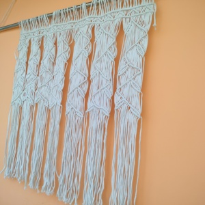 Décoration murale bohème en macramé vintage et écologique avec pompons pour salon, cadeau de pendaison de crémaillère - Product Image 3
