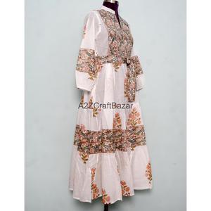 Robe longue en coton faite main, respirante, décontractée, vintage, pour l'été, à porter au quotidien, coupe ample, imprimé floral, col en V, manches longues, taille naturelle - Product Image 5