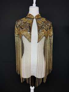 Cape d'épaule en polyester pour femme, ornée de cristaux argentés et de fleurs, avec col à franges, idéale pour mariage et soirée, fabriquée en Inde - Product Image 5