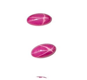 Rubis étoilé ovale 8x15 mm 4,5 carats, cabochon opaque poli créé en laboratoire avec effet étoile à 6 branches pour la fabrication de bijoux - Product Image 1