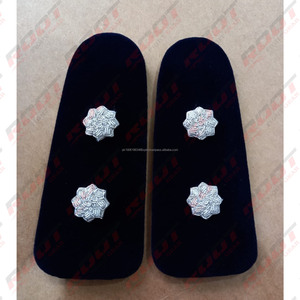 Epaulettes de Lujo Personalizadas con Encaje Bordado y Correa de Hombro de Gancho y Bucle, Detalle Hecho a Mano, Tipo Mariposa, para Uniformes Hechos a Medida - Product Image 4