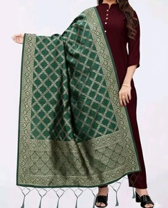 Pañuelo chal de seda jacquard Banarasi verde tradicional al por mayor para mujer, regalo de boda étnico, con trabajo Zari dorado hecho a mano, de alta calidad - Product Image 1