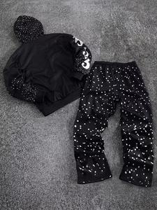 Conjunto de chándal de peso pesado y talla grande con sudadera con capucha con cremallera, efecto salpicado y pedrería brillante, y pantalones de chándal de doble cintura - Product Image 3