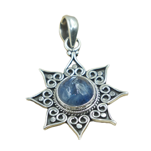Colgante de Flor de Sol Hecho a Mano en Plata de Ley 925 con Cianita Azul, Joyería Étnica Vintage Boho, Diseño Único, Regalo para Ella, Unisex, para Él - Product Image 1