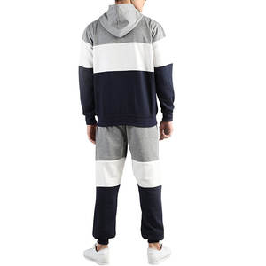 Conjunto Deportivo Premium para Hombre de Maternidad |   Conjunto Deportivo Urbano de Dos Piezas en Color Gris Ceniza Marino, Sudadera con Cuello Redondo y Bloques de Color Sólido para Gimnasio y Entrenamiento - Product Image 4