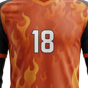 Uniforme de Fútbol Personalizado por Sublimación, Diseño Llama Naranja, Fabricante OEM Sialkot, Servicio Rápido y Personalizado al por Mayor, Conjunto de Fútbol Transpirable para Hombre y Jóvenes - Product Image 4