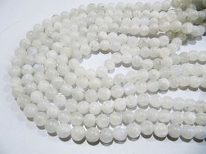Perles en Pierre de Lune Arc-en-ciel Naturelle Blanche de 8 mm de Haute Qualité pour la Vente en Gros - Product Image 1