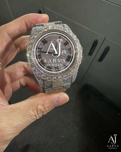 Montre à quartz Moissanite Iced Out en acier inoxydable, montre-bracelet analogique de luxe entièrement sertie avec affichage de la date, unisexe - Product Image 1
