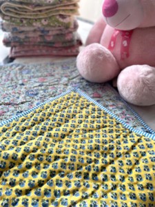 Handmade Reversible Cotton <b>Quilt</b> Printed <b>Floral</b> Striped Design Traditional Style All Season Use Fluffy Eco-Friendly Soft Home - Product Image 1