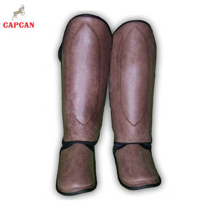 Protection de tibia légère et confortable avec rembourrage absorbant les chocs et maintien sécurisé - Product Image 1