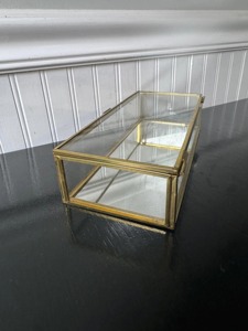Caja de Joyería de Vidrio Transparente Retro de Latón y Vidrio, Caja Decorativa, Caja de Terrario Geométrica Dorada para Sala de Estar - Product Image 1