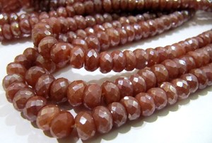 Perles facettées rondes en quartz argenté rouge naturel 8-9 mm, longueur 8 pouces - Product Image 6