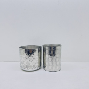 Récipient rond de pots de bougie en acier vide personnalisé en gros pour la fabrication de bougies en cire de soja quantité en vrac en métal avec gravure personnalisée - Product Image 5