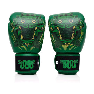 Gants de boxe d'entraînement en cuir PU de haute qualité, durables, fabriqués au Pakistan, avec protection du pouce intégrée. - Product Image 3