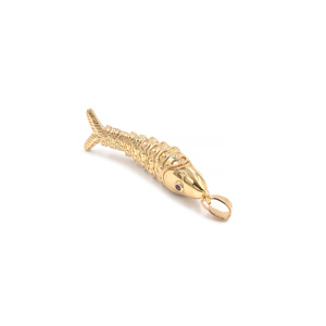 Pendentif en laiton plaqué or 18 carats en forme de poisson avec zircone cubique rose pour la fabrication de bijoux et colliers - Product Image 1