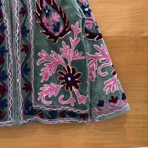 Chaqueta de terciopelo bordada vintage para mujer, cuello alto, estilo bohemio, floral, abrigo étnico de invierno - Product Image 4