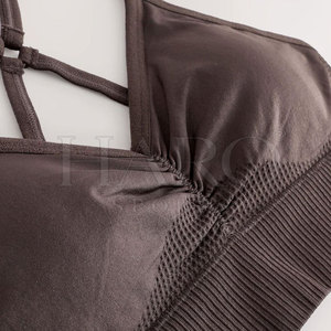 Soutien-gorge de sport durable et flexible offrant un maintien maximal avec technologie anti-transpiration pour vous garder au confort et au sec - Product Image 2