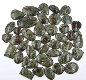 โรงงานเจียปุร์จำหน่ายเครื่องประดับอัญมณี AMAN GEMS ผลิตด้วยมือจากหยกเลือดมังกรธรรมชาติทรงคาโบชอง รับรองโดยผู้ตรวจสอบอิสระ อัญมณีแบบเม็ดเดี่ยว - Product Image 1