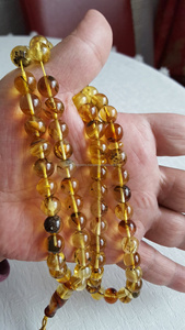 Tasbih Redondo de Resina Ámbar Brillante, 99 Cuentas de Oración, Misbaha Islámica, Subha, Rosario para Dhikr, Zikr, Namaz, Meditación y Adoración Musulmana - Product Image 5