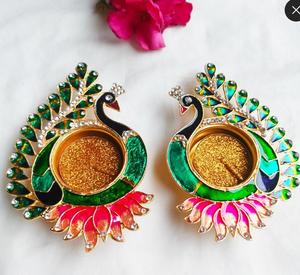 Soportes de luz de té florales hechos a mano multicolor, regalo de San Valentín, Diyas decorativas para decoración del hogar y celebraciones de Diwali - Product Image 1