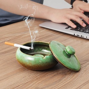 Cenicero de Escritorio de Latón con Forma de Pulpo, Diseño Novedoso, Decoración para el Hogar - Product Image 6