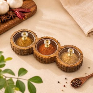 Tarro de especias de madera con tres compartimentos y tapas de vidrio, hecho a mano, estilo nórdico, para servir alimentos. - Product Image 5