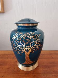 Urnes funéraires en laiton de qualité supérieure AG Metal Exports pour adultes, mini urnes commémoratives 3-4L modernes pour humains, animaux domestiques (chats, chiens) - Product Image 3