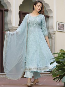 Traje Anarkali de 3 Piezas de Rayón Twinfeet con Bordado - Product Image 1