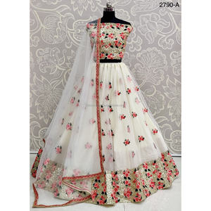 Collections de velours de vêtements de mariée indiens pour la mariée avec le travail de Zarkhan par Fabzone - Product Image 2