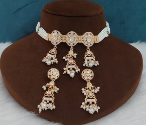 Conjuntos de Collares de Gargantilla de Calidad Premium, Diseño Elegante y Sofisticado, Ligeros y Cómodos, Perfectos para Bodas y Eventos Festivos - Product Image 2