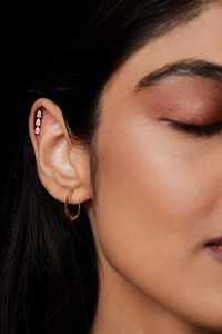Pendientes de Aro Huggie Minimalistas de Oro Sólido 14K 18K Personalizados con Cierre de Rosca de 15mm para Mujer, Uso Diario, Venta al por Mayor - Product Image 2