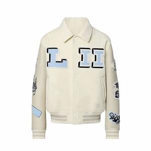 Vestes universitaires pour hommes avec corps en laine, motif chenille brodé, col montant, style baseball. - Product Image 1