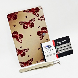 Carreaux de cils en acrylique personnalisés de luxe Porte-cils à lèvres personnalisé de luxe Marque privée Impression papillon Carreaux de cils magnétiques durables - Product Image 1