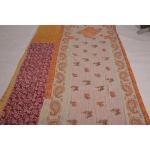 Couverture Kantha florale, jeté en coton bohème, couverture réversible vintage indienne faite à la main, couvre-lit, décoration unique - Product Image 3