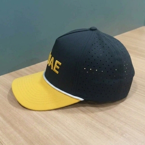 Gorra de Golf Personalizada OEM de 5 Paneles, Perforada con Corte Láser, Bordado 3D, Visera Precurvada de Fábrica, Estructurada, MOQ Bajo, ODM - Product Image 2