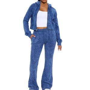 Conjunto Deportivo de Mujer con Lavado Ácido en Diferentes Tallas, Hombros Caídos, Estilo Urbano, Algodón, Tendencia Actual - Product Image 1