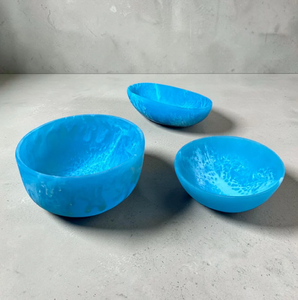 Tazón de resina de color púrpura hecho a mano, diseño minimalista, pulido a mano, para servir comida, a bajo precio. - Product Image 5