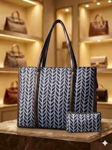 Bolso tote jacquard premium con estampado de hojas y estuche a juego – Bolso de hombro con estampado geométrico en negro y gris - Product Image 2