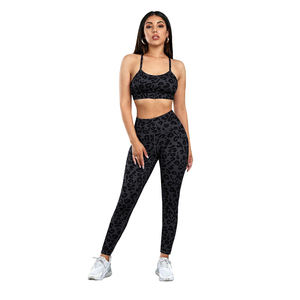 Ensemble de yoga et de fitness pour femmes GAF personnalisé, 2 pièces, écologique, respirant, en spandex/polyester - Product Image 2