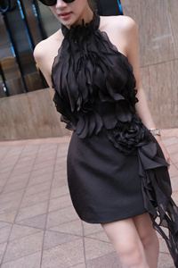 Coshe Cara ชุดเดรสสั้นสำหรับผู้หญิง, เดรสสั้นดีไซน์หรูหราคอเชือกแขวนคอ3D มีระบายระบายระบายเน้นดอกไม้หวานสำหรับใส่ไปงานปาร์ตี้ทุกวัน - Product Image 2