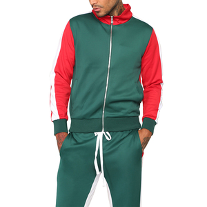 Ensemble de survêtement classique pour homme, vêtements de sport avec finition lisse, sensation légère et coupe confortable pour les activités sportives quotidiennes - Product Image 3