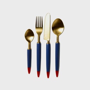 Ensemble de couverts en acier inoxydable de haute qualité avec manches en plastique, écologique, durable, finition miroir, pour les fêtes - Product Image 1