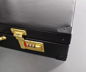 Écusson maçonnique de luxe en cuir OEM personnalisable de haute qualité, écologique, fait main et brodé - Product Image 4