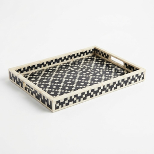 Plateau décoratif géométrique noir et blanc en os incrusté, fait main, motif marocain, pour table basse, ottoman, ou coiffeuse - Product Image 2