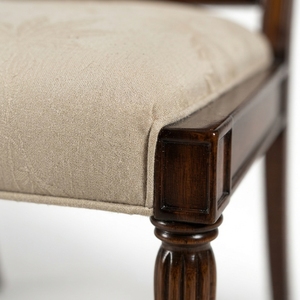 Chaise de salle à manger traditionnelle en bois rembourrée avec revêtement en microfibre, design antique, pieds en bois massif, mobilier de salle à manger pour la maison - Product Image 3